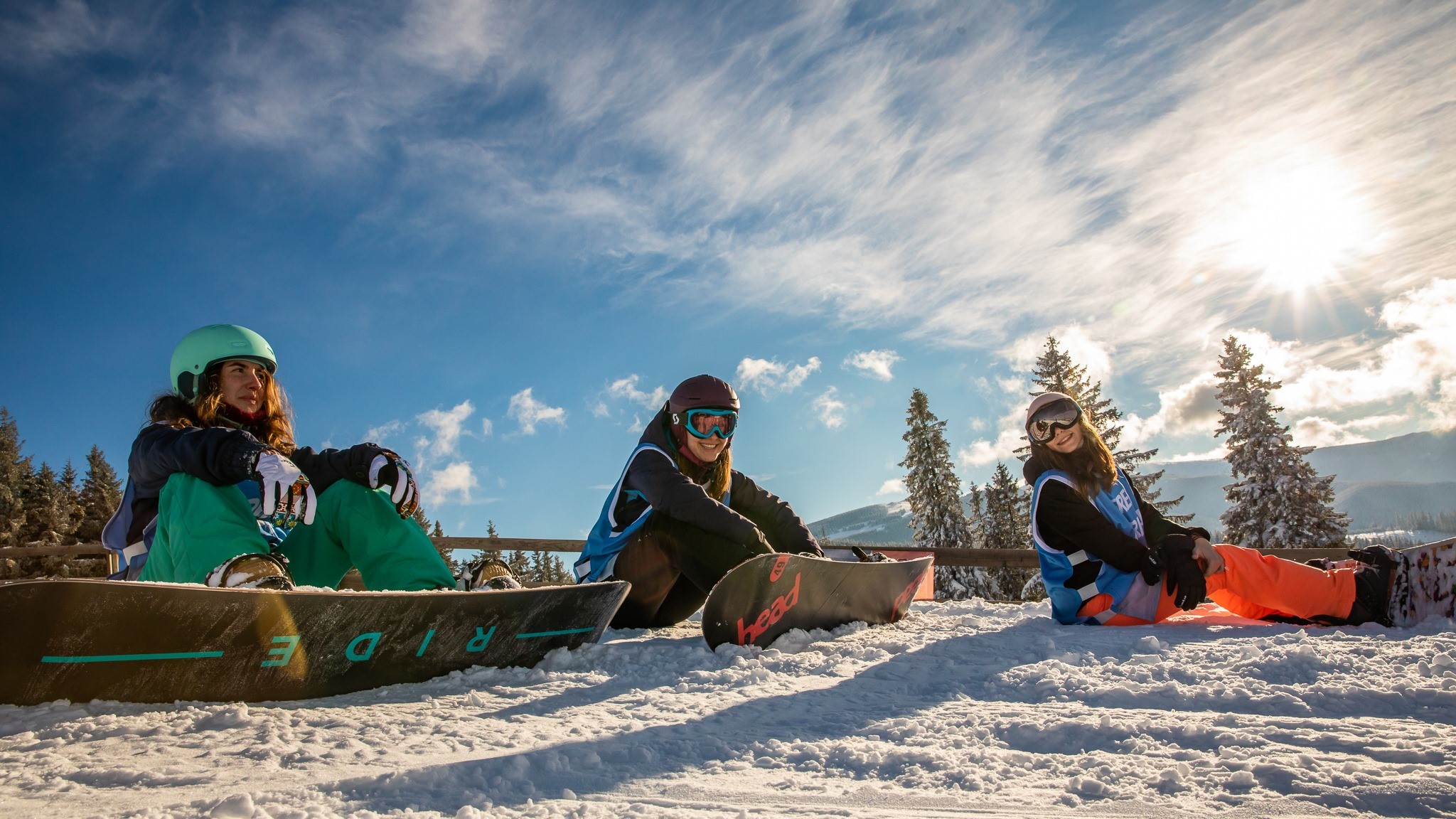 Snowboarding - alunecarea pe zăpadă și sezonul rece